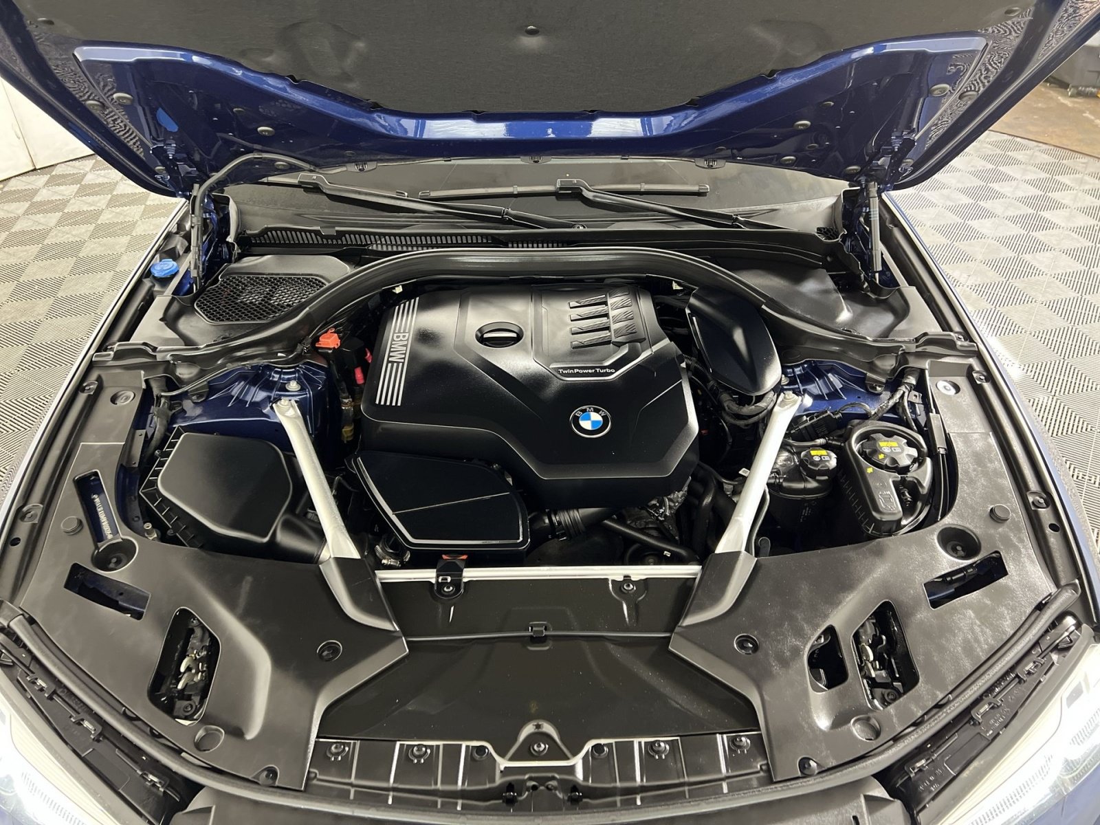 Used 2021 BMW 530i xDrive w/ Premium Package AWD/4WD image 28