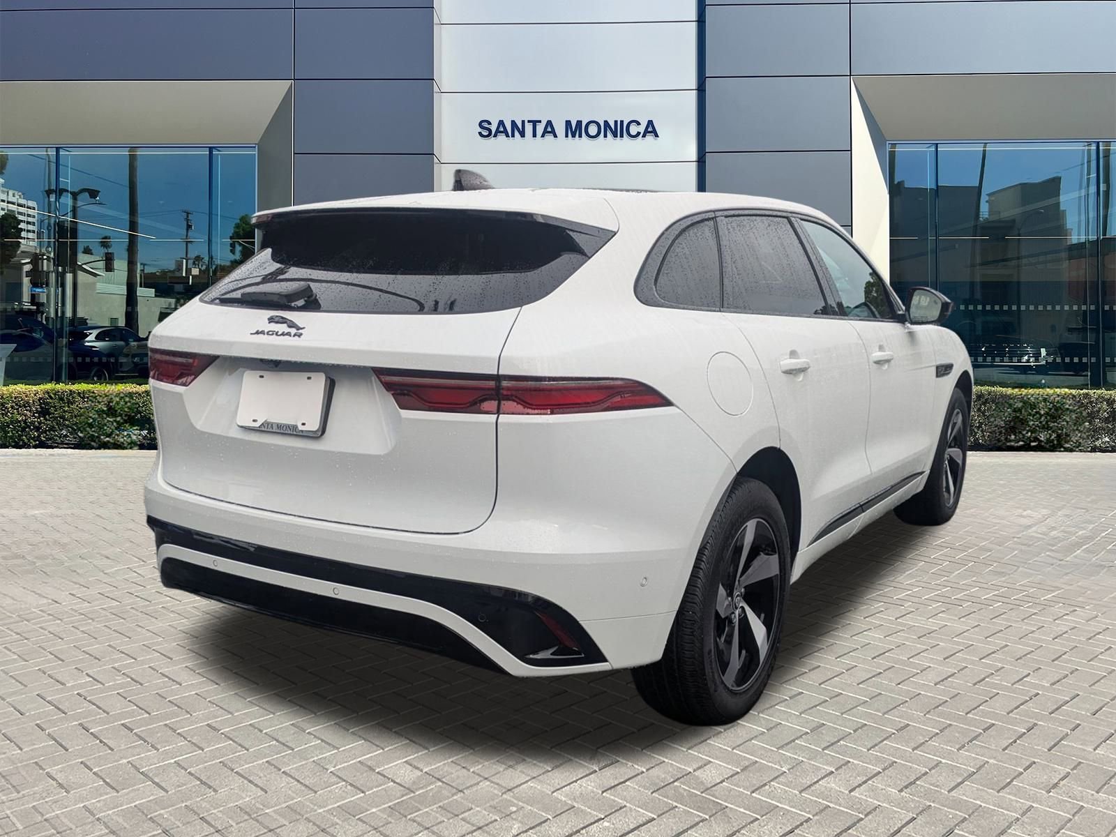 Used 2024 Jaguar F-PACE R-Dynamic S image 6