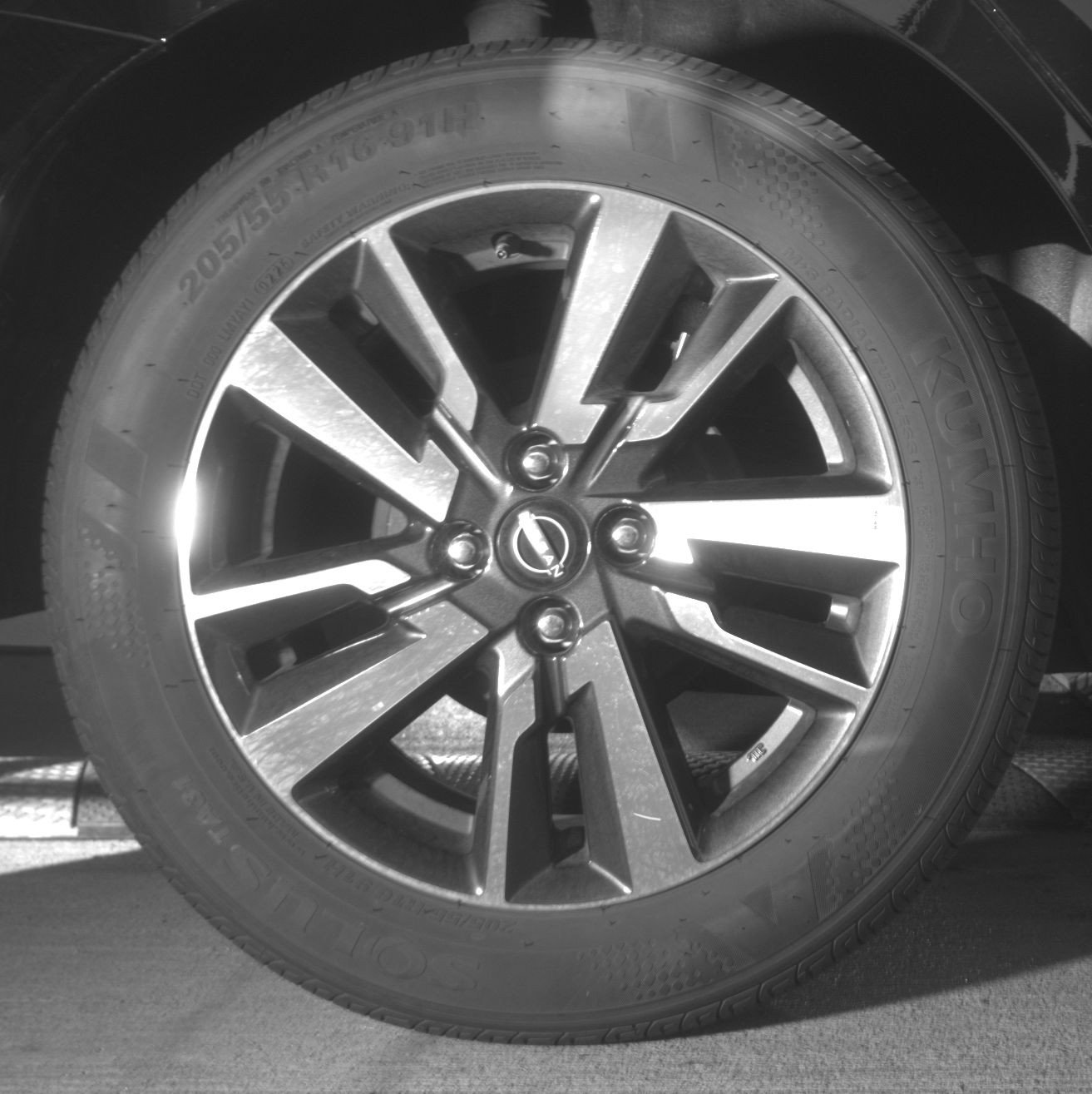 Used 2025 Nissan Versa SV image 15