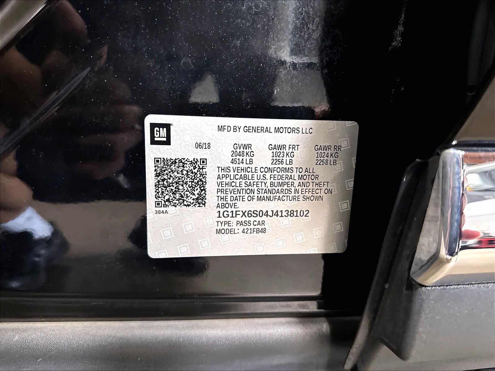 Used 2018 Chevrolet Bolt Premier w/ Driver Confidence II Package FWD image 35