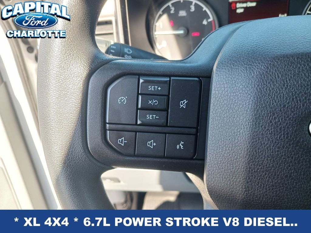 Used 2025 Ford F450 XL w/ XL Chrome Package image 30