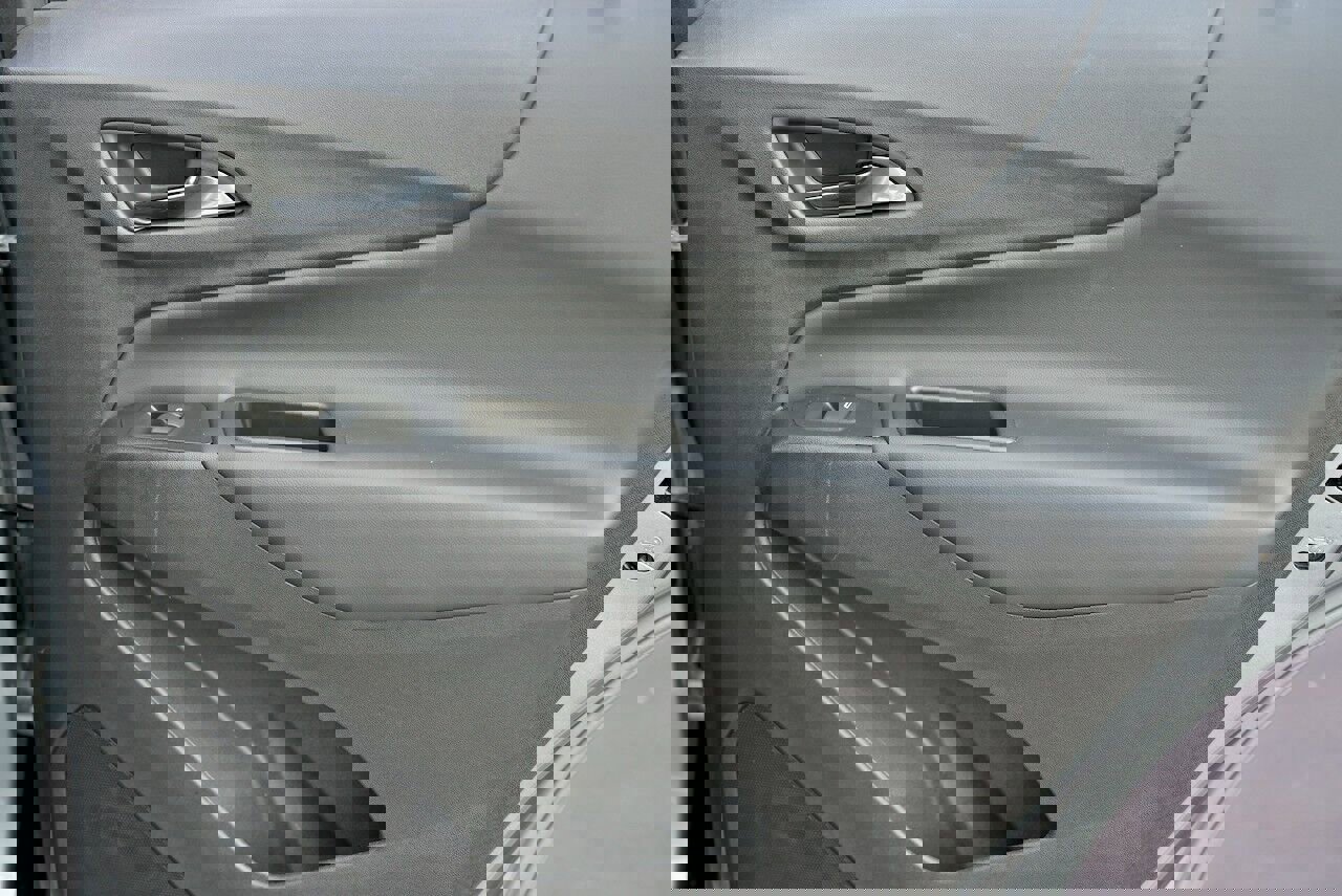 Used 2024 Chevrolet Equinox LT image 10