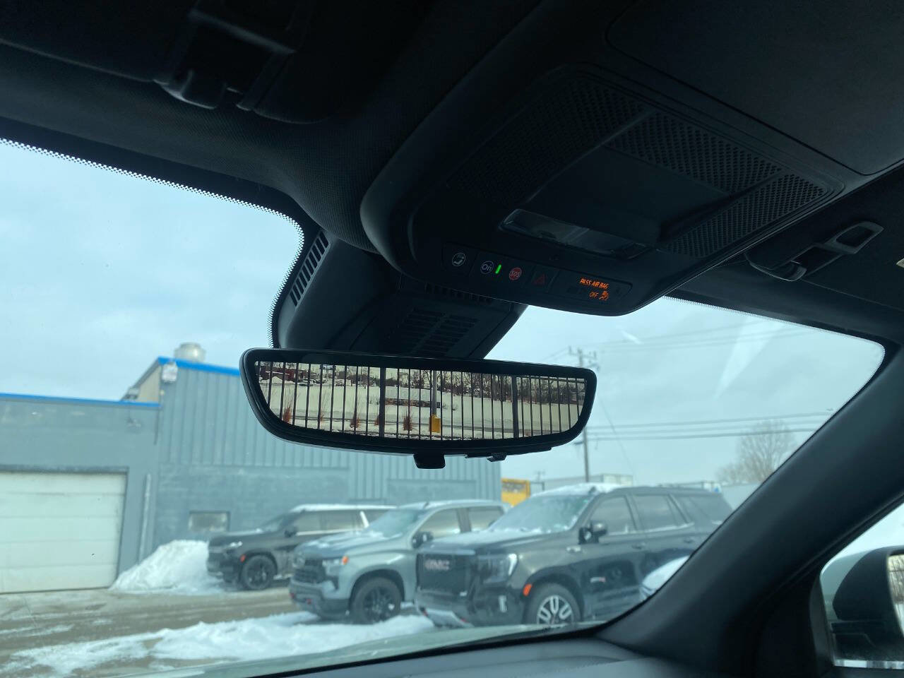 Used 2025 Chevrolet Equinox LT w/ Safety and Technology Package image 15