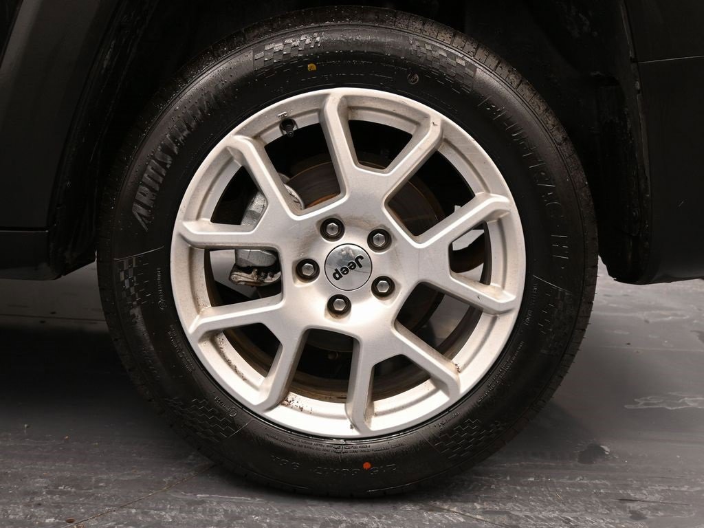 Used 2022 Jeep Renegade Latitude image 12