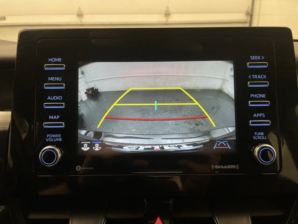 Used 2022 Toyota Camry SE w/ Convenience Package image 9