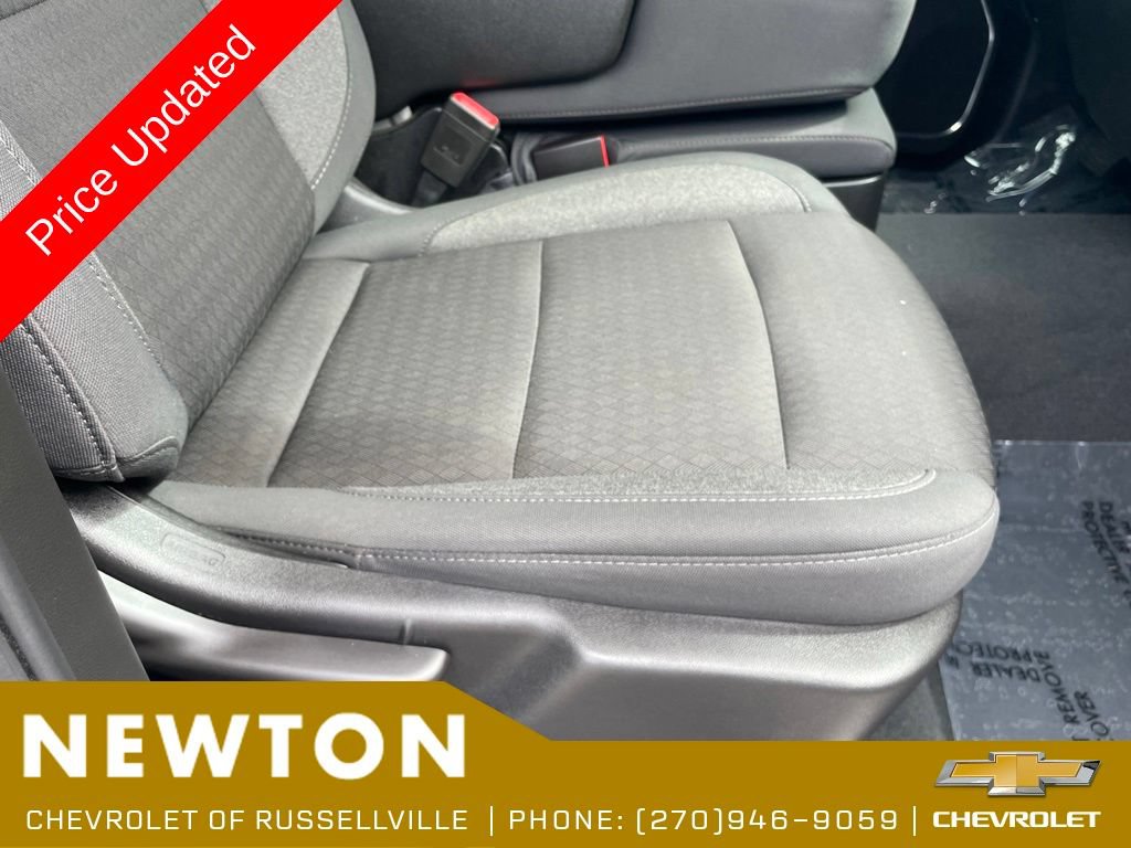 Used 2024 Chevrolet Silverado 1500 LT AWD/4WD image 23