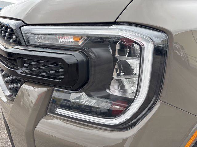 Used 2025 Ford Ranger XLT AWD/4WD image 9