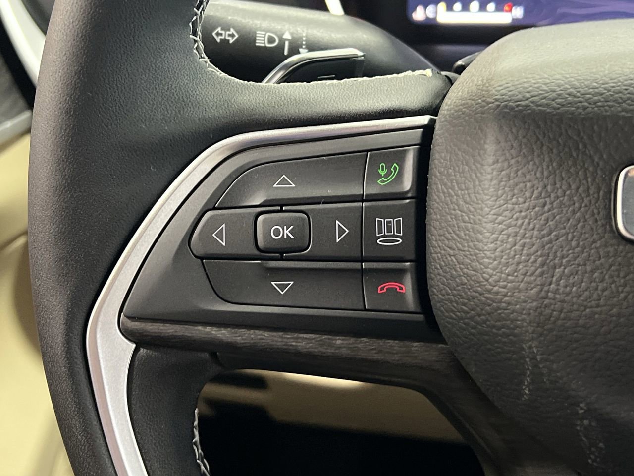 New 2025 Jeep Grand Cherokee Limited w/ Luxury Tech Group II AWD/4WD image 17