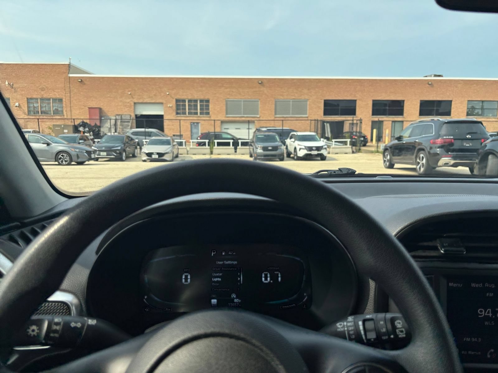 Used 2025 Kia Soul LX w/ LX Technology Package FWD image 31