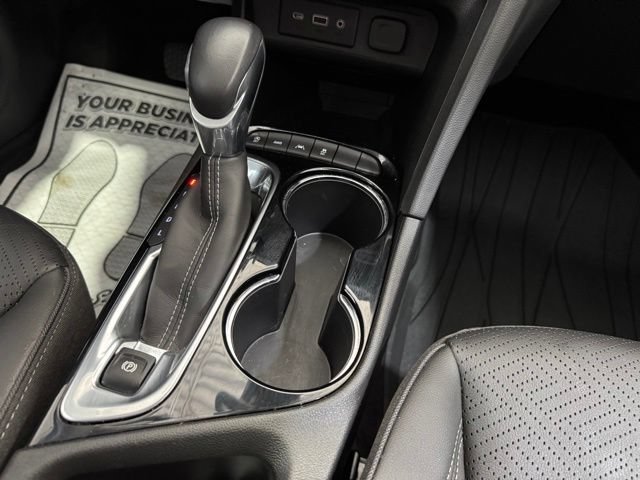 Used 2023 Buick Encore GX Essence w/ Experience Buick Package AWD/4WD image 21