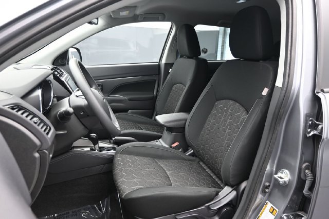 New 2027 Mitsubishi Outlander Sport ES FWD image 5