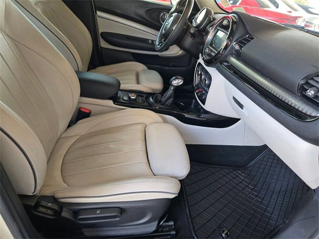 Used 2019 MINI Cooper Clubman Signature image 22