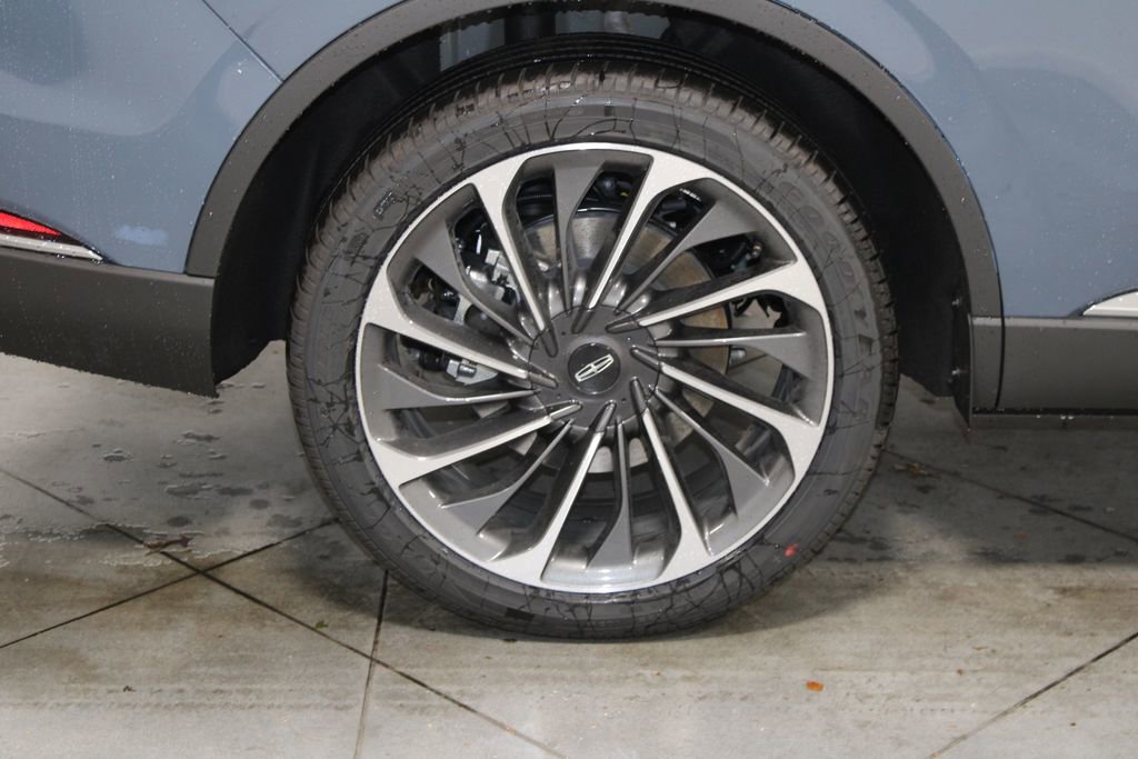 New 2026 Lincoln Aviator Reserve image 13