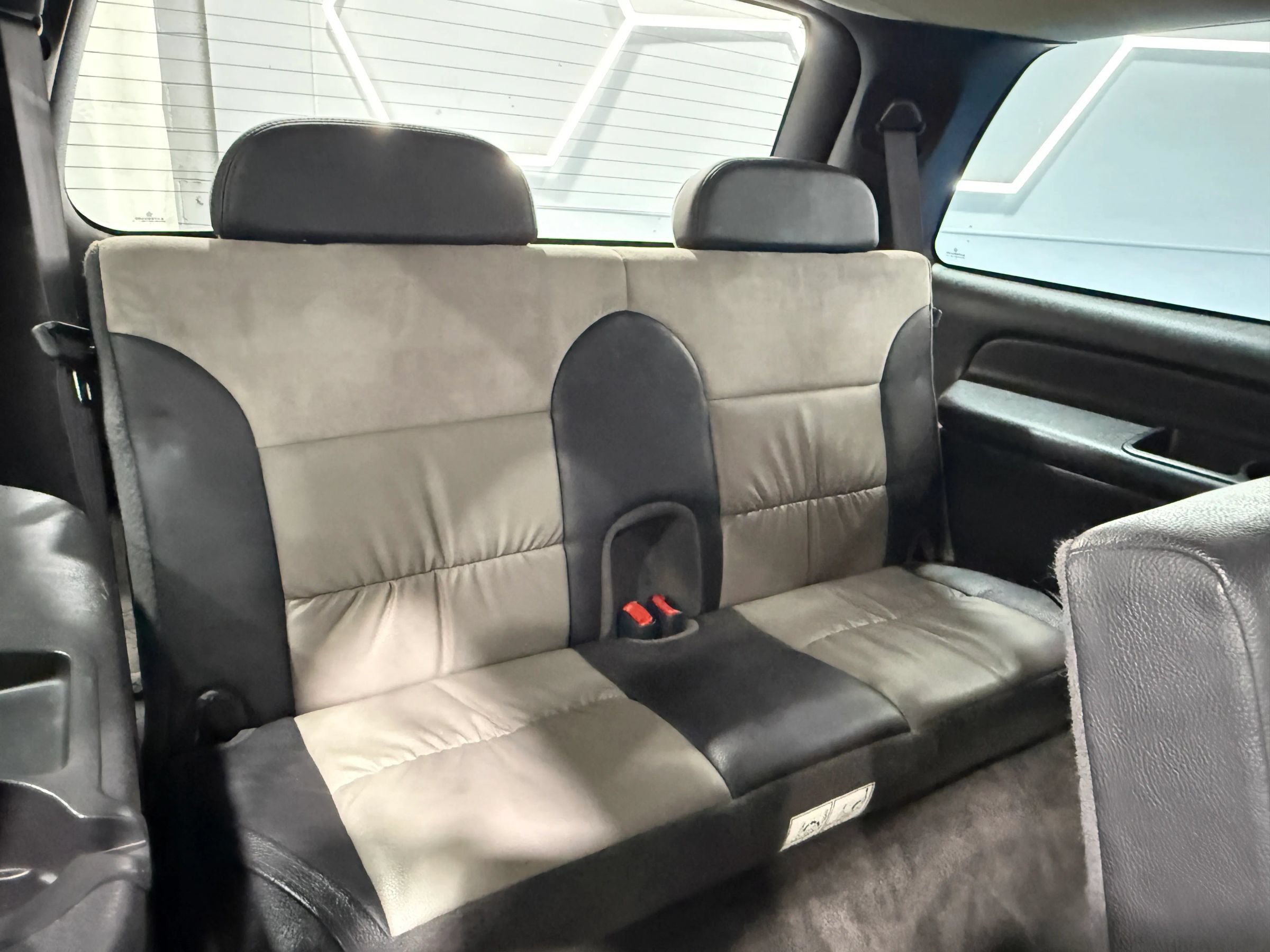 Used 2000 Dodge Durango 4WD image 28