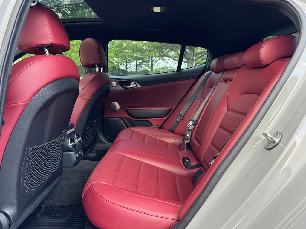Used 2018 Kia Stinger GT2 AWD/4WD image 18