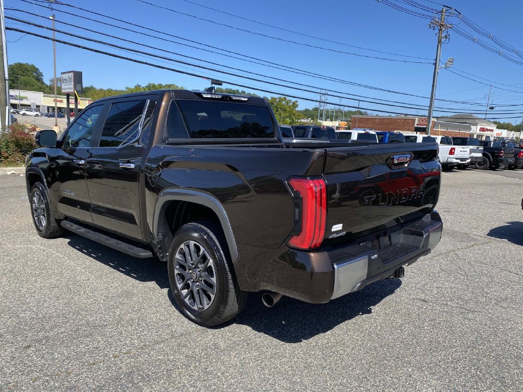 Used 2025 Toyota Tundra Limited AWD/4WD image 6