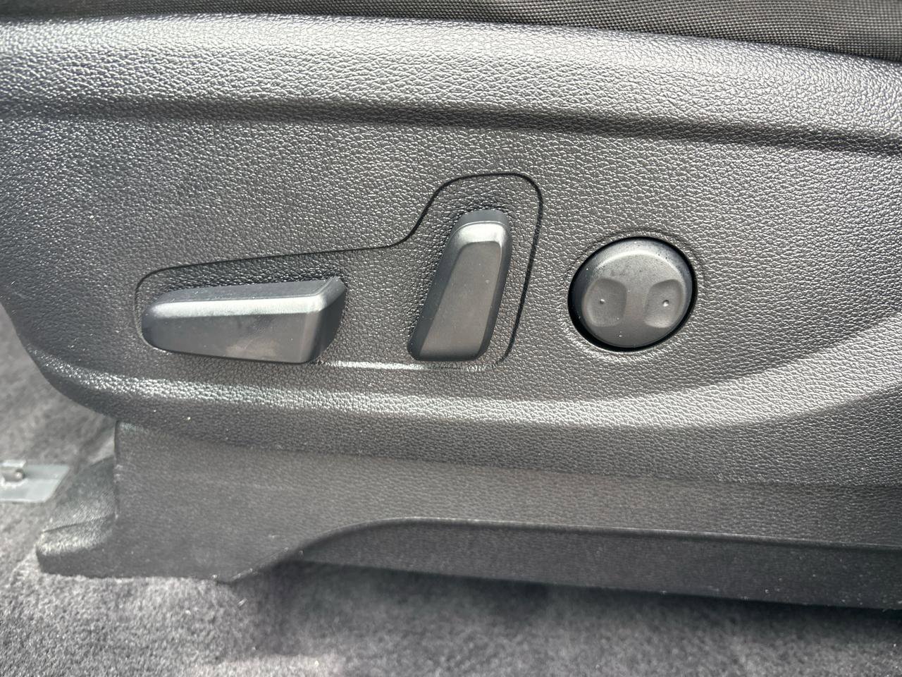 Used 2025 Kia Telluride S AWD/4WD image 11