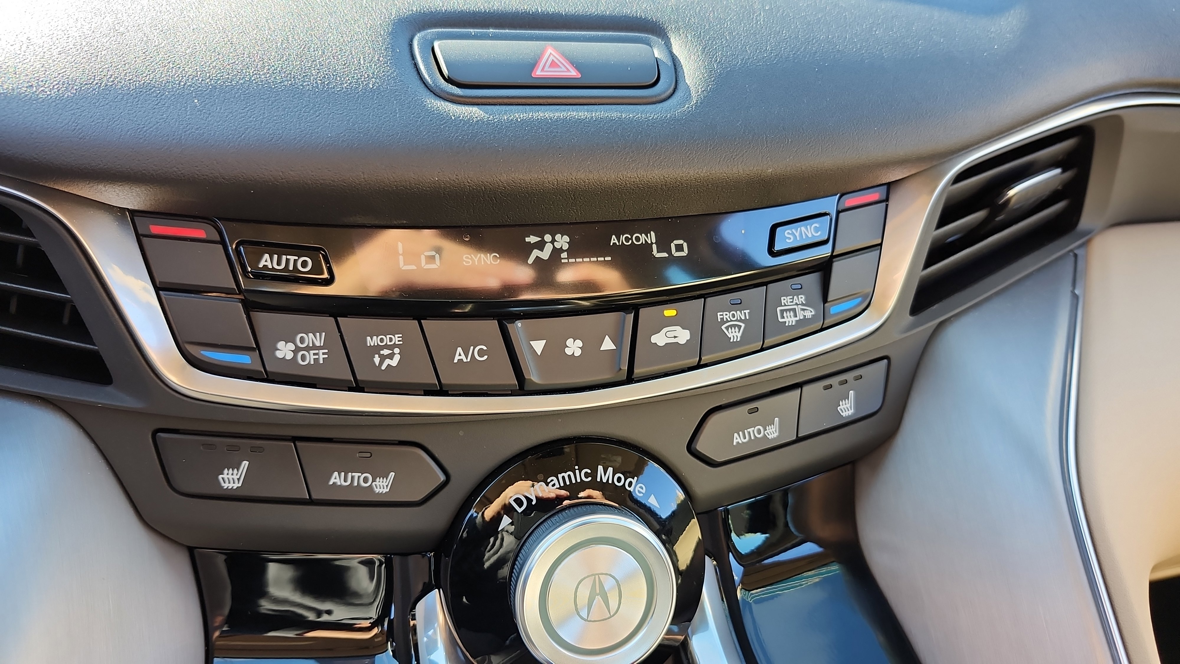 Certified 2025 Acura TLX w/ Technology Package image 36