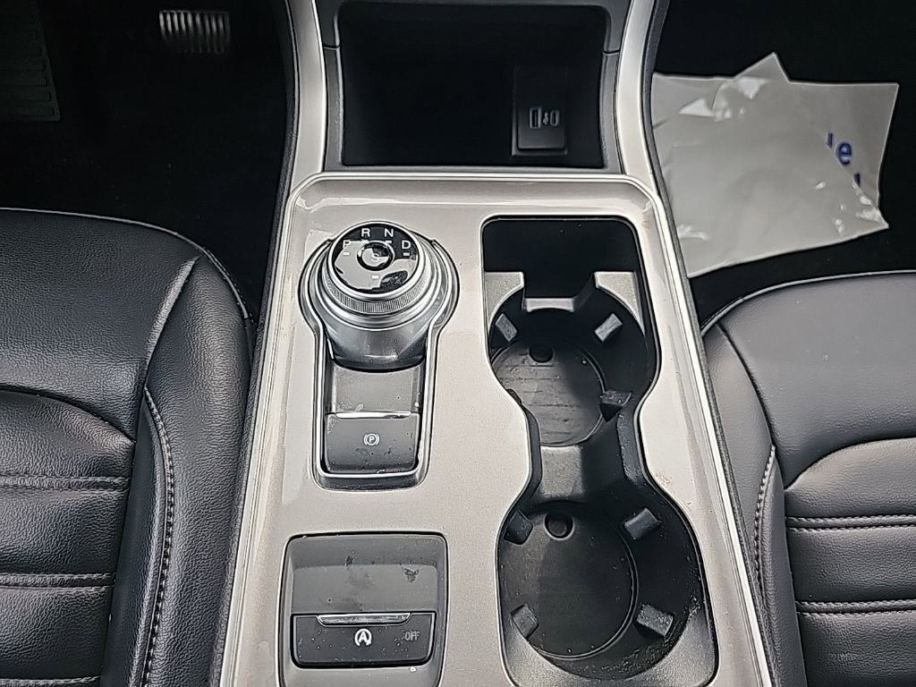 Used 2024 Ford Edge SEL image 7