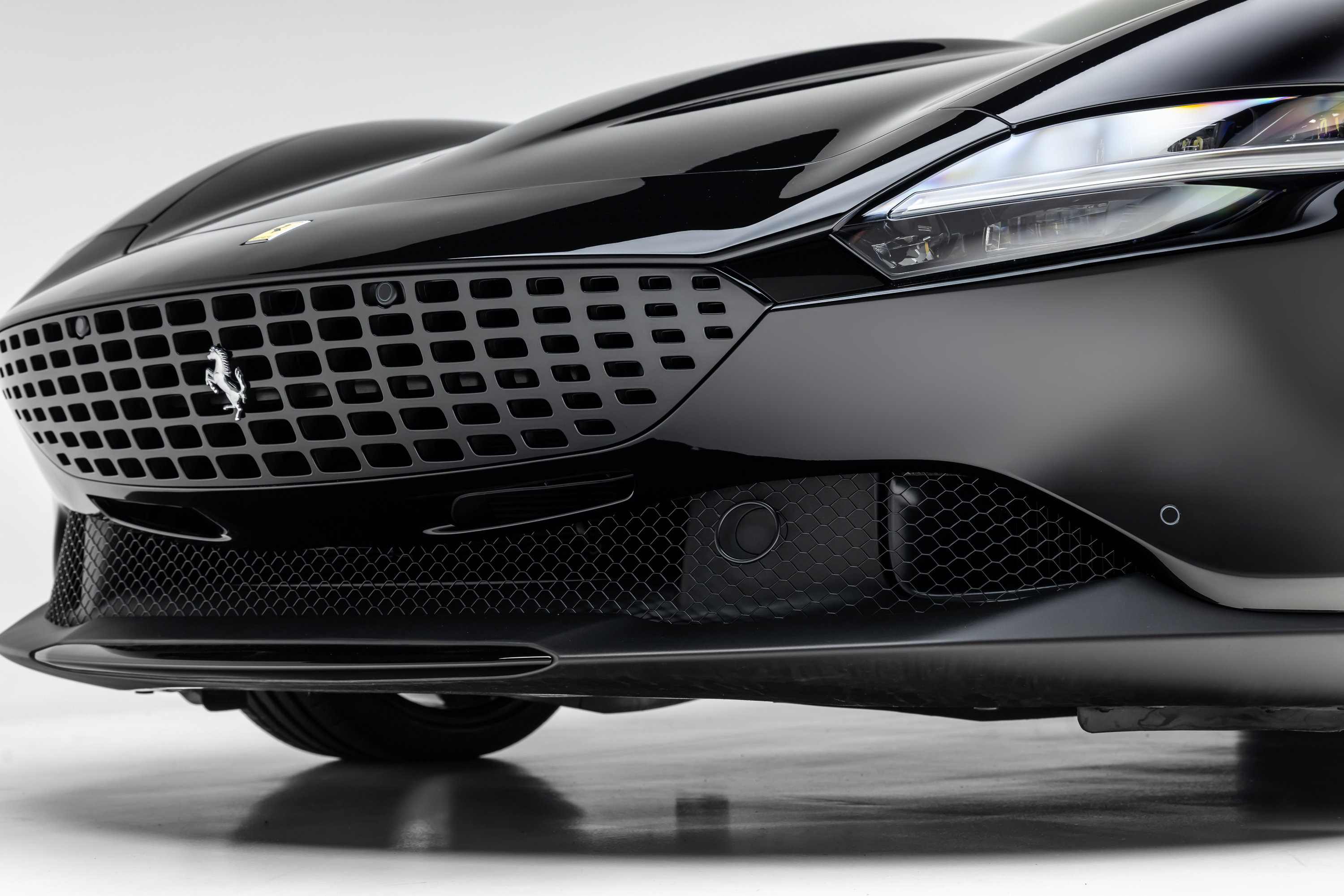 Certified 2023 Ferrari Roma image 21