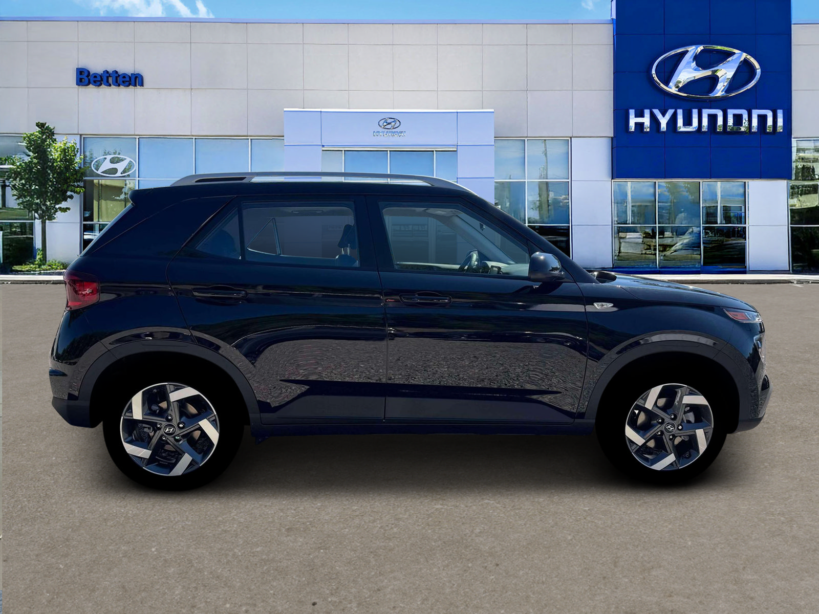 New 2026 Hyundai Venue SEL FWD image 9
