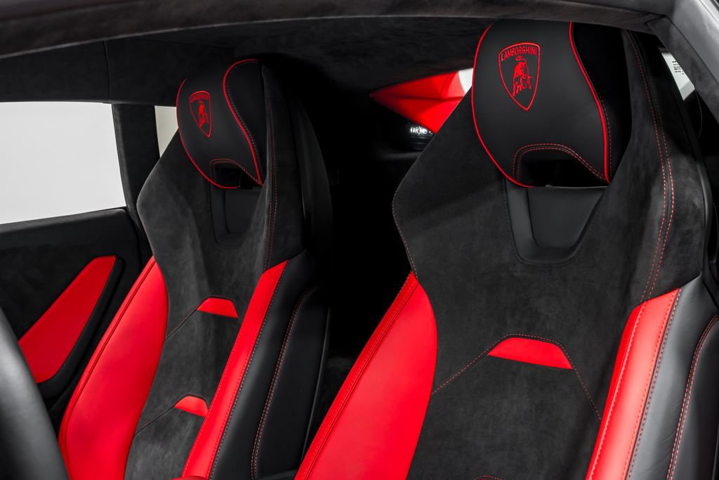 Used 2023 Lamborghini Huracan Tecnica RWD image 19