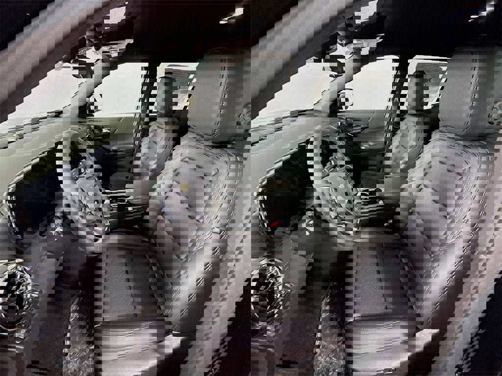 New 2026 Chevrolet Equinox LT w/ Convenience Package II image 16