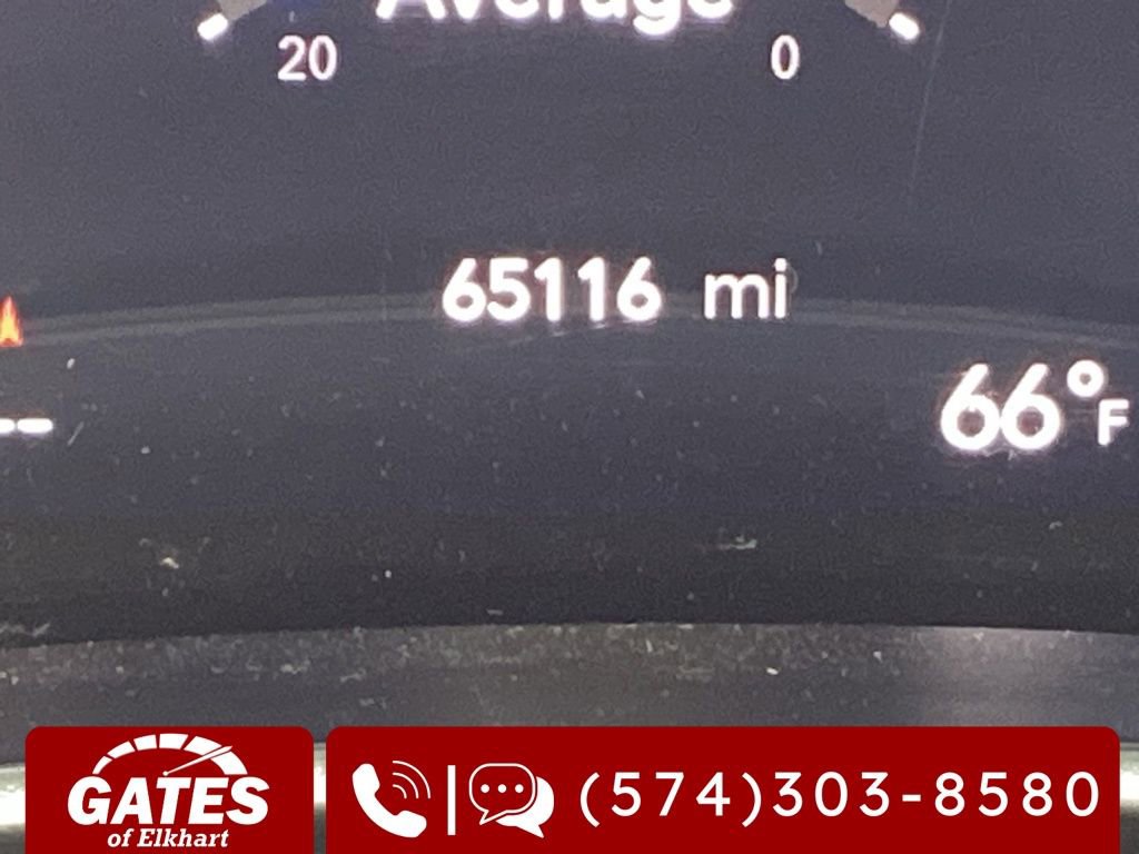 Used 2023 Chrysler Pacifica Touring-L FWD image 17
