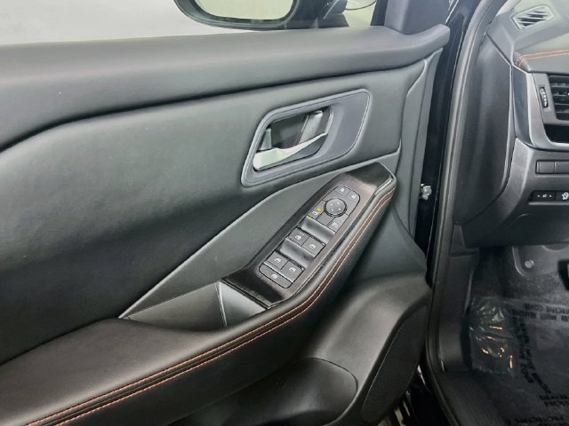 Used 2026 Nissan Rogue SV AWD/4WD image 16