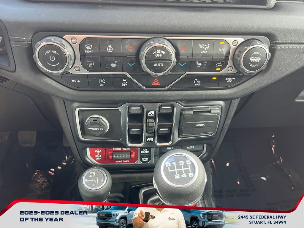 Used 2024 Jeep Wrangler Unlimited Rubicon image 25