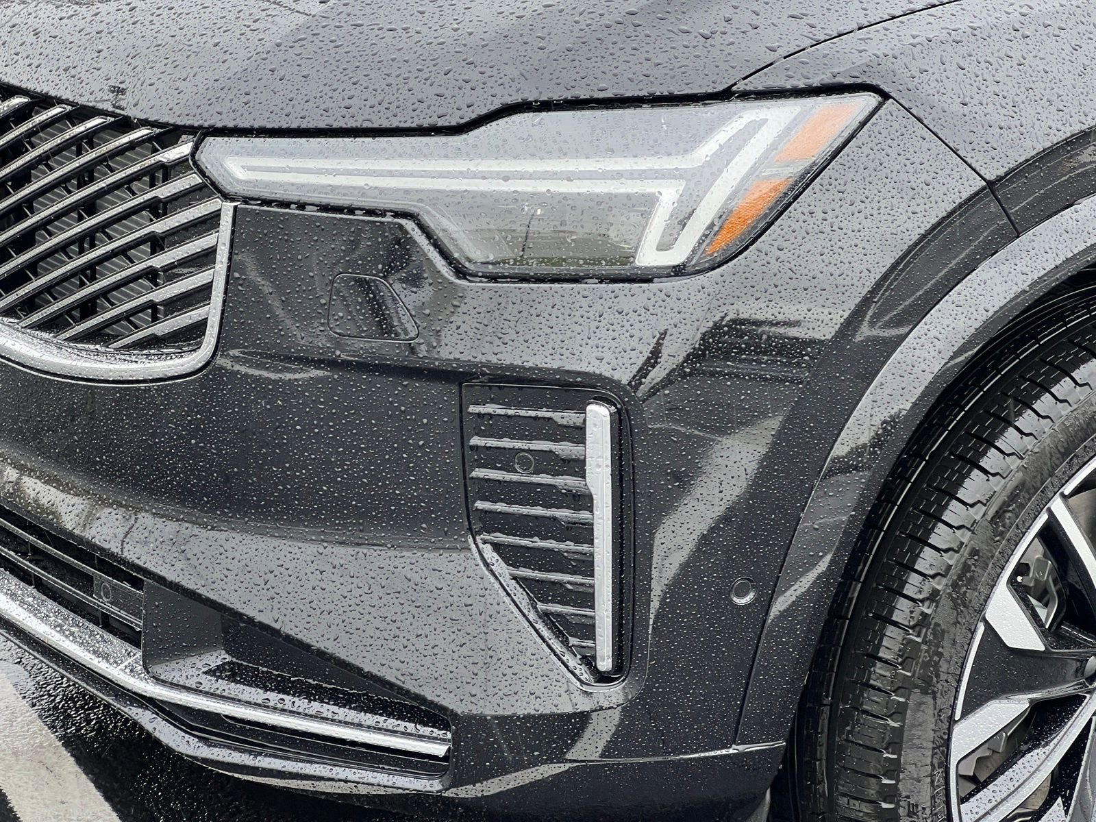 New 2026 Volvo XC90 B6 Ultra image 9