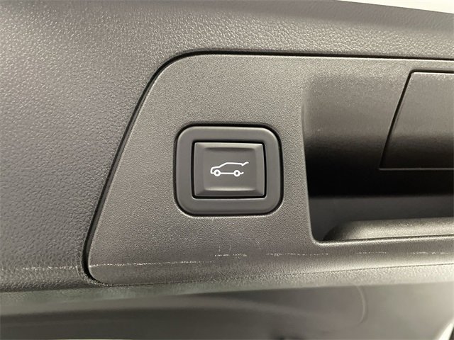 Used 2023 Buick Envision Essence image 16