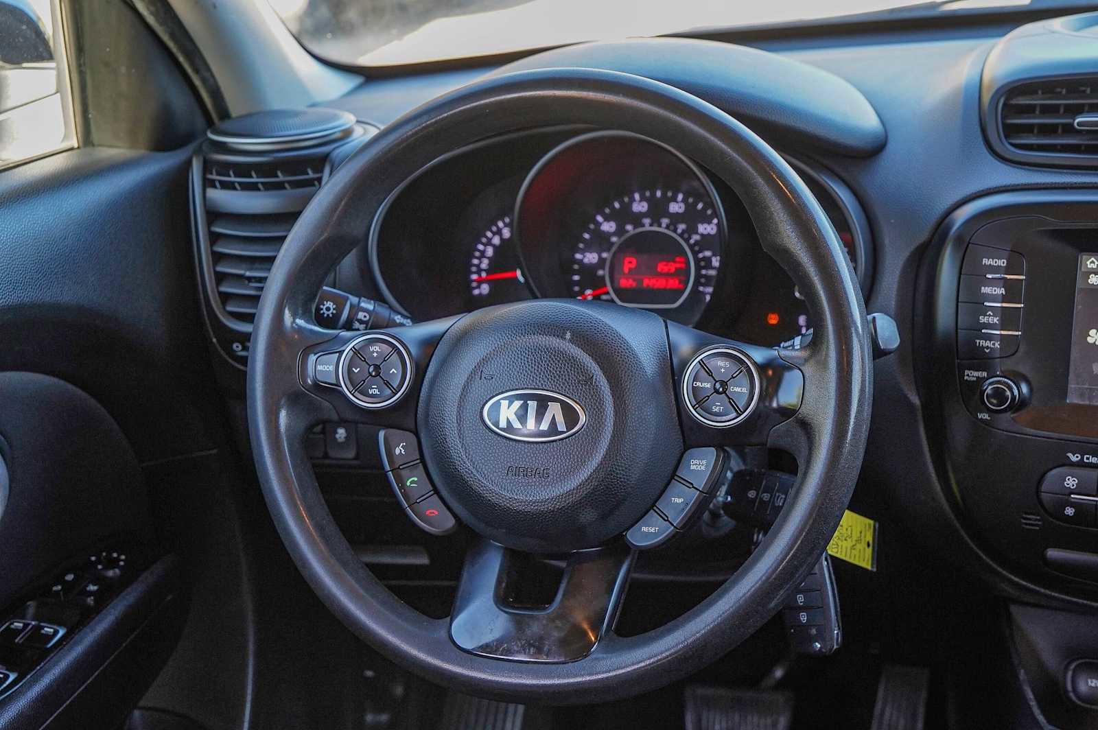 Used 2018 Kia Soul + image 25