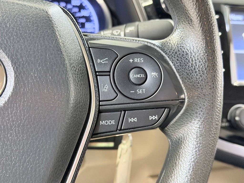 Used 2020 Toyota Camry LE FWD image 42