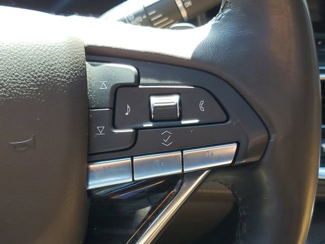 Used 2022 Cadillac Escalade ESV Premium Luxury AWD/4WD image 24