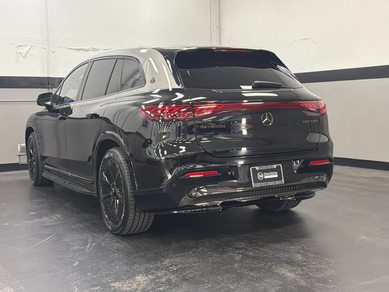 Used 2024 Mercedes-Benz Maybach EQS 680 4MATIC image 10