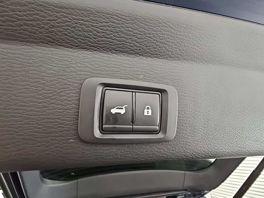 Used 2024 Mitsubishi Outlander SE image 36