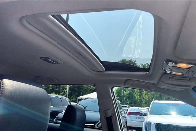 Used 2014 Subaru Outback 2.5i Limited w/ Moonroof Package AWD/4WD image 19
