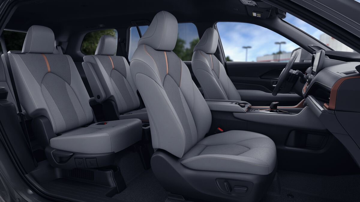 New 2026 Toyota Grand Highlander AWD Hybrid image 20
