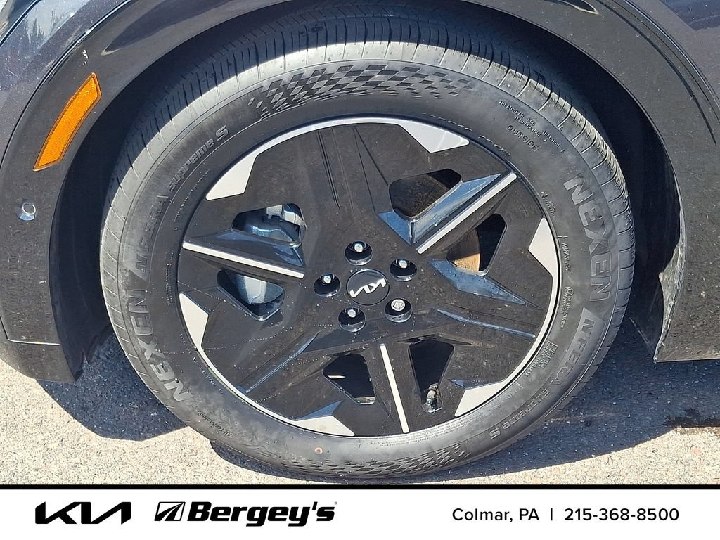 Certified 2025 Kia EV6 Wind AWD/4WD image 10
