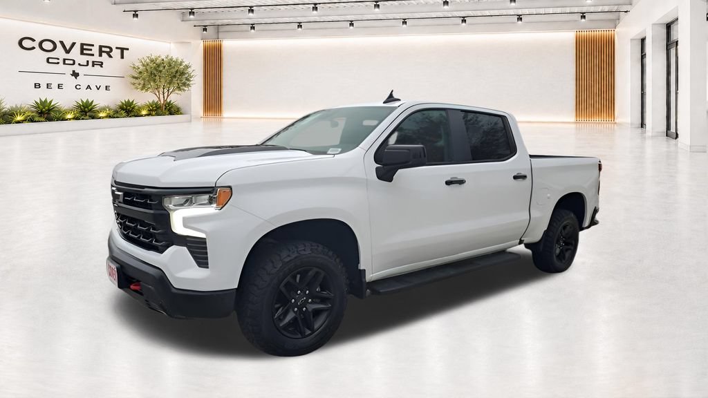 Used 2024 Chevrolet Silverado 1500 LT Trail Boss w/ Protection Package AWD/4WD image 4