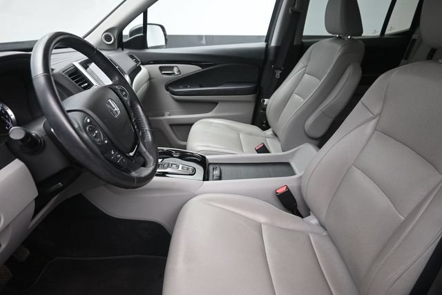 Used 2020 Honda Ridgeline RTL-E image 17
