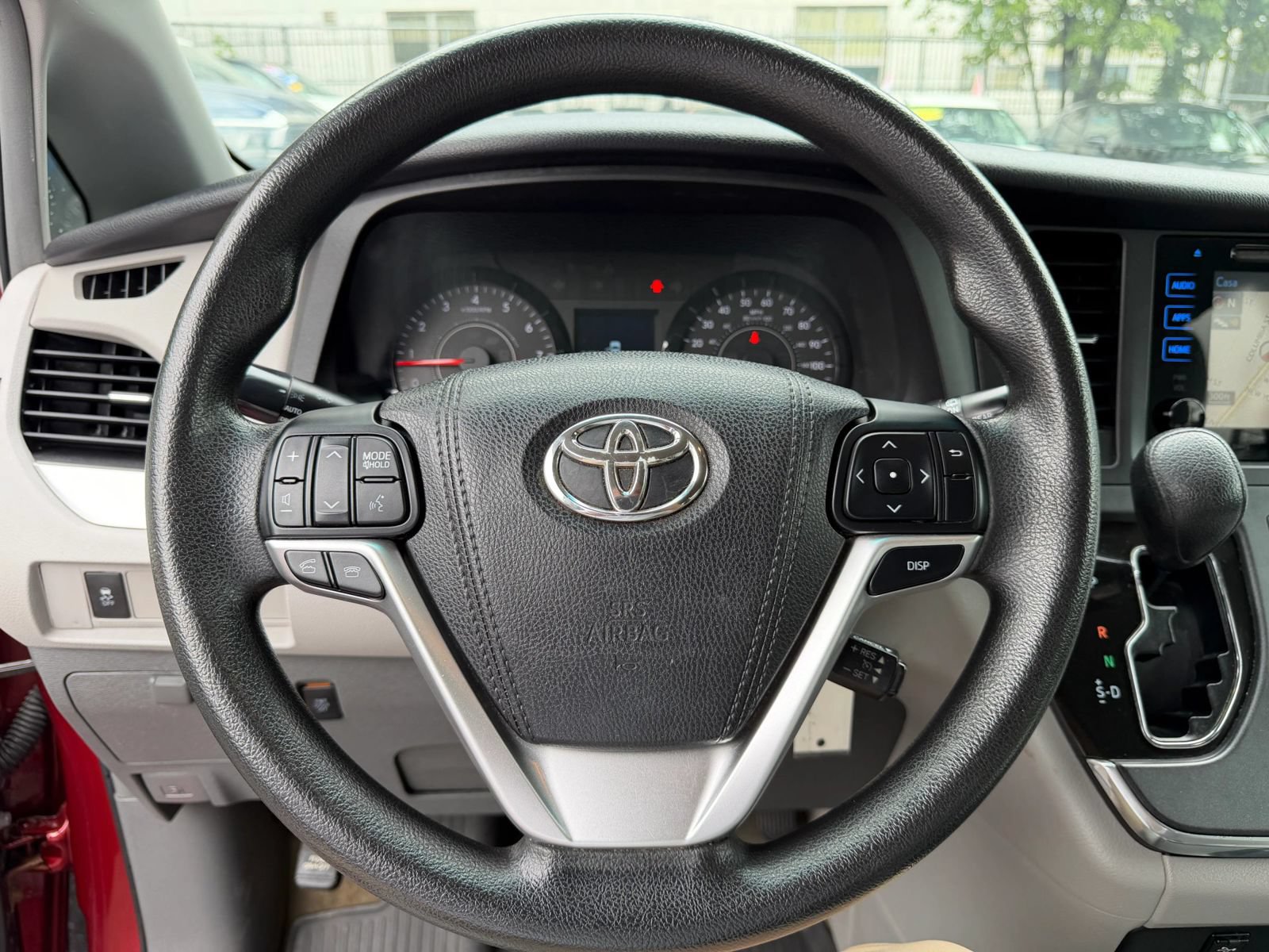 Used 2015 Toyota Sienna LE FWD image 15
