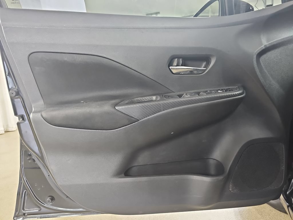 Used 2021 Nissan Versa SV FWD image 30