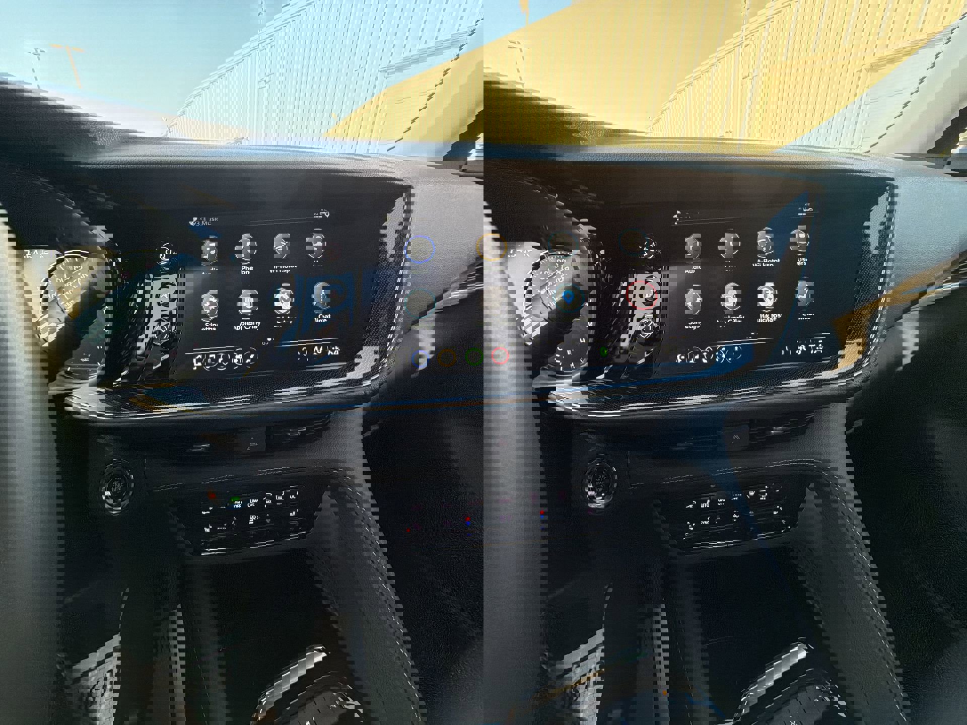 Used 2023 Buick Envision Essence image 13