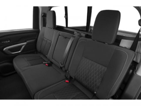 Used 2018 Nissan Titan SV w/ SV Convenience Package image 19
