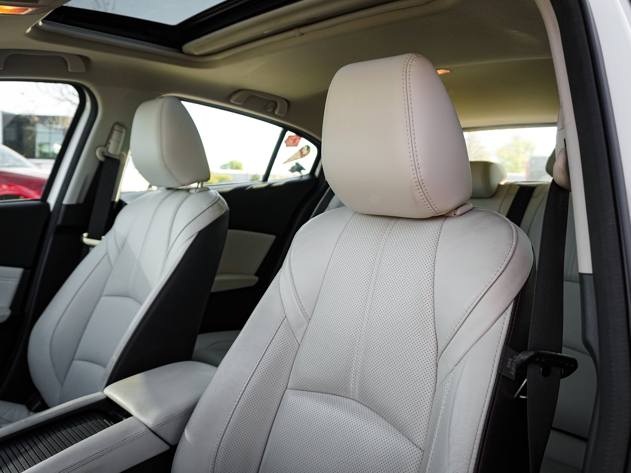 Used 2018 MAZDA MAZDA3 Grand Touring w/ Premium Equipment Package image 26