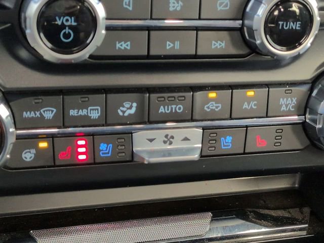 Used 2024 Ford F350 King Ranch w/ FX4 Off-Road Package image 25