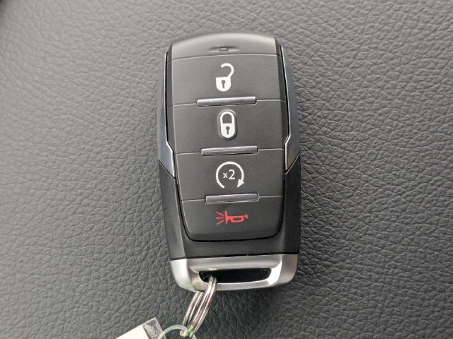 New 2026 RAM 3500 Big Horn AWD/4WD image 34