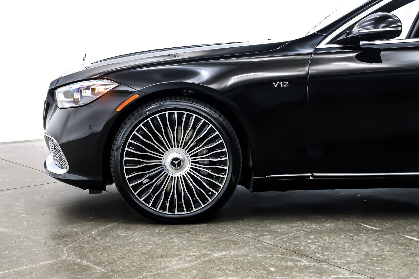 New 2026 Mercedes-Benz Maybach S 680 4MATIC image 10